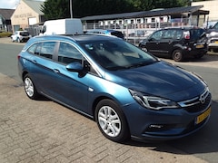 Opel Astra - 1.4 Innovation