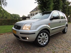 Ford Fusion - 1.6-16V Trend Airco Leer Lm Velgen Trekhaak*Distributieriem Nieuw*Apk t/m 3-5-2027