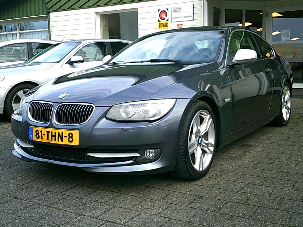 BMW 3-serie Coupé - 320i 320i (AUT/LMV/NAV/LEDER) - AutoWereld.nl