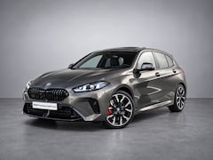 BMW 1-serie - 120 M Sport Design Edition | Achteruitrijcamera | Comfort Access | Glazen Panoramadak | Ha