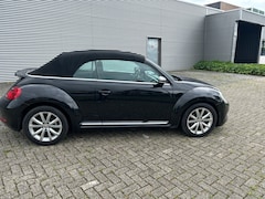 Volkswagen Beetle Cabriolet - 1.2 TSI Design BlueMotion AUTOMAAT