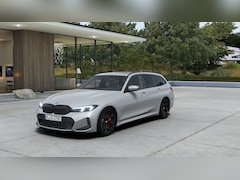 BMW 3-serie Touring - 330e M Sport Automaat / Panoramadak / Trekhaak / Sportstoelen / Active Cruise Control / Ad