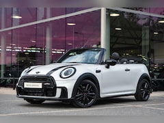 MINI Cabrio - Cooper JCW Automaat / Sportstoelen / Comfort Access / Achteruitrijcamera / LED / 17" Track