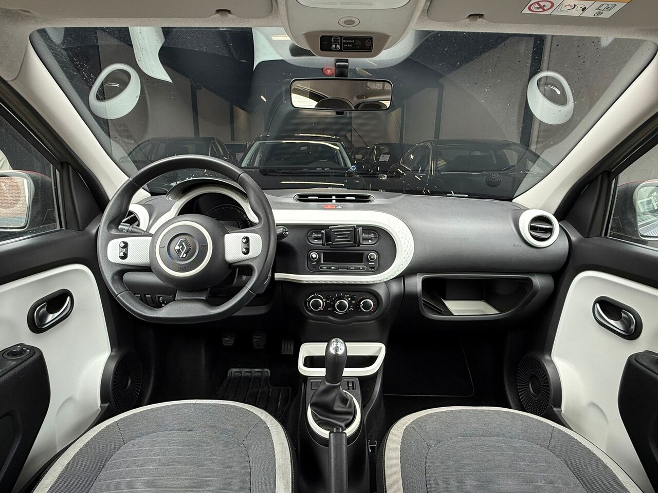 Renault Twingo - 1.0 SCe Bluetooth | Cruise Control 2017 - AutoWereld.nl