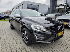 Volvo XC60 - T5 Automaat Nordic+ SPORT | Pano Dak | Afneembare Trekhaak | / R-Design | Voorstoelen verw