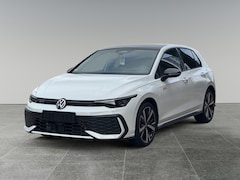 Volkswagen Golf - 1.5 eHybrid 272pk DSG GTE | 360 camera | Black Style | Matrix-LED