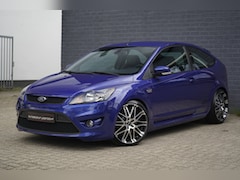 Ford Focus - 2.5 ST 5 cilinder 225pk, Leder, 19 inch, verlaagd