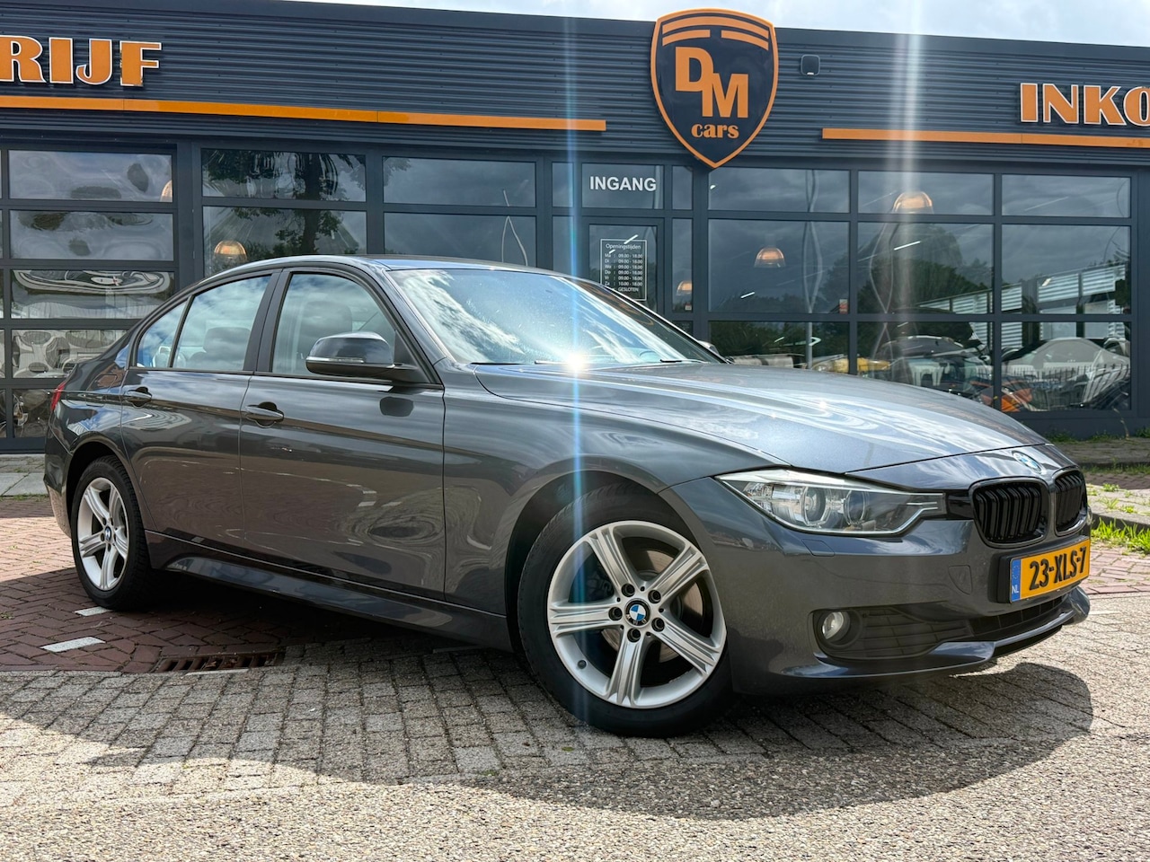 BMW 3-serie - 320i High Executive | Automaat | Navi | Cruise | Airco | - AutoWereld.nl