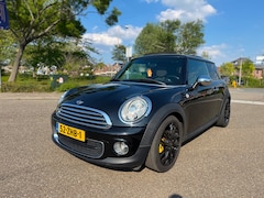 MINI 3-Deurs - / panoramadak / airco / navigatie / elek.ramen / deurvergendeling / nap