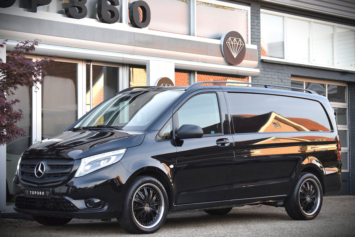 Mercedes-Benz Vito - 119 CDI Lang EURO 6 | Led | Leer | Automaat | Trekhaak - AutoWereld.nl