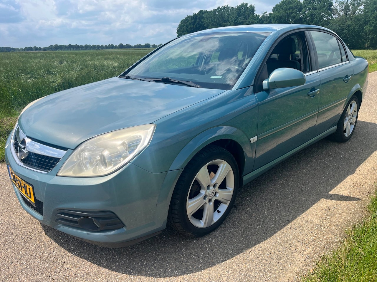 Opel Vectra - 2.2-16V Executive 2.2-16V Executive - AutoWereld.nl