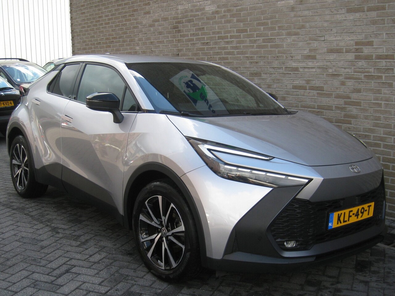 Toyota C-HR - 2.0 Hybrid 200 Dynamic - 1e eig! - Navigatie - - AutoWereld.nl