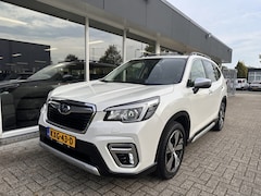 Subaru Forester - 2.0i e-BOXER First Edition LEDER, TREKHAAK, CARPLAY