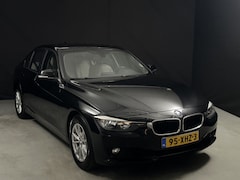 BMW 3-serie - 320i Executive *Navi*Automaat*NAP