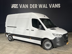 Mercedes-Benz Sprinter - 211 CDI 115pk L2H2 Euro6 Airco | Camera | Trekhaak | Bijrijdersbank Bluetooth Telefoonvoor