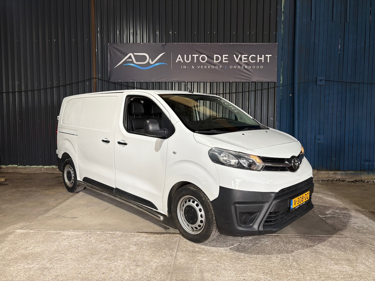 Toyota ProAce Worker - 1.6 D-4D Cool Comfort - AIRCO - DISTRIBUTIE RECENT VERVANGEN - - AutoWereld.nl