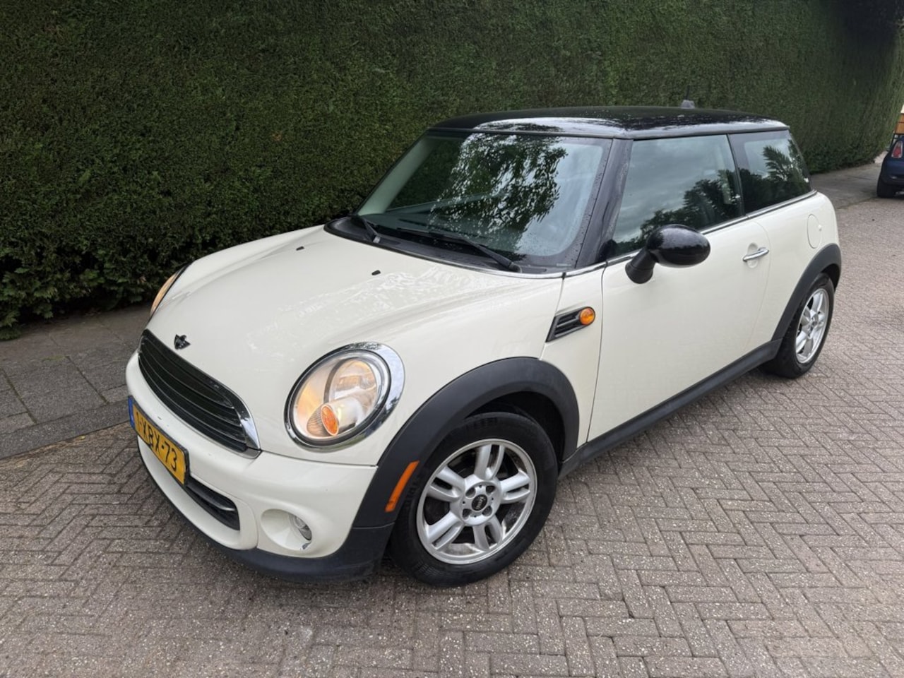 MINI 3-Deurs - 1.6 Cooper Westminster/ Zwart Dak/ Elek.Ram. Air - AutoWereld.nl
