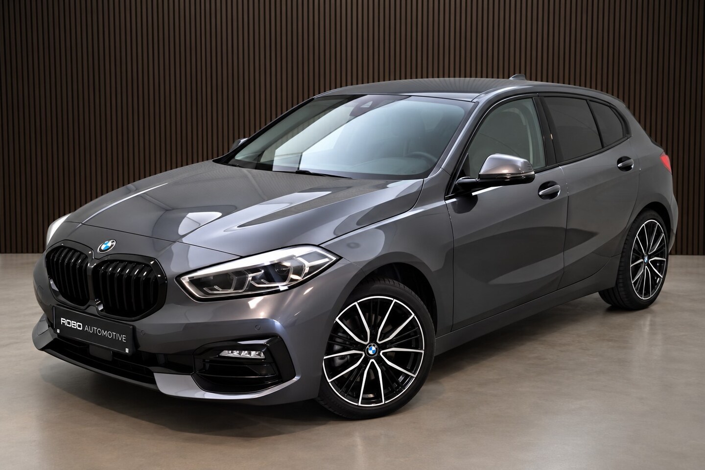 BMW 1-serie - 118i Executive Edition Sportline | Apple Carplay | Cruise Contol | Ambiance Verlichting | - AutoWereld.nl