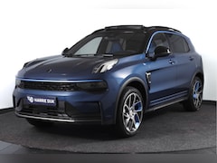 Lynk & Co 01 - 1.5 PHEV 261PK MY23 | Donkere hemel | 360 Camera | 7.4 kWh boordlader | S/K-panodak | Adap