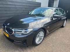 BMW 5-serie - 530e Business Edition Plus, Laser, HUD, Comfortstoelen