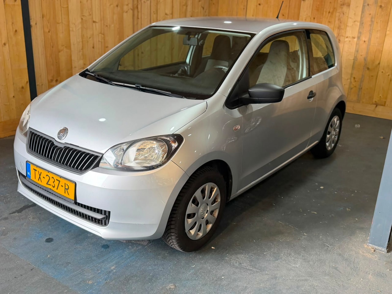 Skoda Citigo - 1.0 Greentech Ambition 2013 Airco Navi - AutoWereld.nl