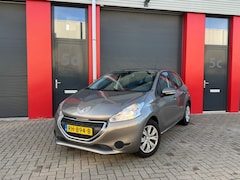 Peugeot 208 - 1.2 VTi Access NW D.Riem + apk Navi Cruise airco