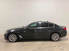 BMW 5-serie - 520i Pano Dak Navi Leer Clima Cruise PDC