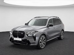BMW X7 - M60i xDrive M Sport Automaat / Trekhaak / Panoramadak Sky Lounge / Comfortstoelen / Comfor
