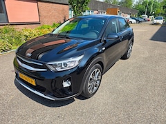 Kia Stonic - 1.0 T-GDi ComfortPlusLine Navigator Airco Nap Boekjes