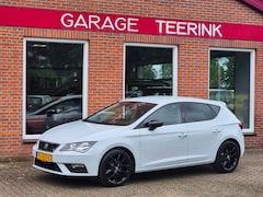 SEAT Leon - 1.0 EcoTSI Style Business Intense 116PK 5drs clima, cruise, navi, pdc, lmv, keyless, carpl