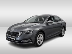 Skoda Octavia - 1.0 e-TSI Business Edition Plus / NAVI / APP.Connect/ Stoelverwaming / Elektrische achterk