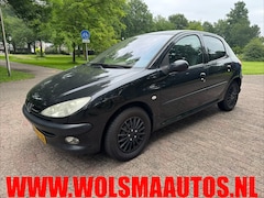 Peugeot 206 - 1.4-16V Gentry