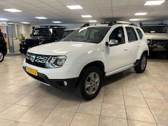 Dacia Duster - 1.2 TCe 4x2 Prestige Navigatie, Trekhaak, Cruise controle, Airco
