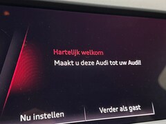 Audi Q4 e-tron - 40 S-Line In & Exterieur | Wegklapbare Trekhaak | Sportstoelen | Headup | 20" | MMI Pro |