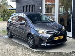 Toyota Yaris - 1.3 VVT-i Style Ecc/Navi/Camera/Trekhaak
