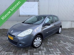 Renault Clio - 1.2 Special Line 2010 / Navigatie / Airco / 4seizoensbanden / 3 deurs / NAP