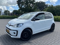 Volkswagen Up! - 1.0 BMT high up | Automaat | Airco | Stoelverwarming | Bluetooth |