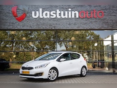 Kia Cee'd - 1.6 GDI First Edition , Achteruitrijcamera, Navigatie, Cruise control,