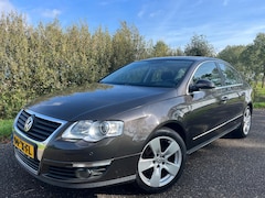 Volkswagen Passat - 2.0 TFSI Sportline Business