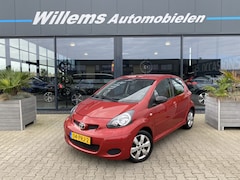 Toyota Aygo - 1.0-12V Aspiration Red Navigator Airco, Navigatie & Electrische ramen