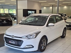 Hyundai i20 - 1.2 (4 Cil) Cruise/Bluetooth/PDC/Stoel en stuurverwarming