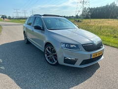 Skoda Octavia Combi - 2.0 TDI RS