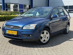 Ford Focus Wagon - 1.6-16V Trend
