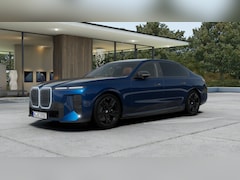 BMW i7 - 60 xDrive M Sport / Panoramadak Sky Lounge / Executive Lounge Seating / 3D Head-Up / Parki