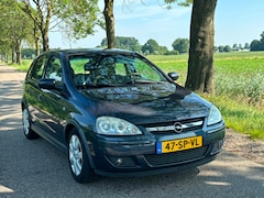 Opel Corsa - 1.2-16V Silverline Airco / Trekhaak