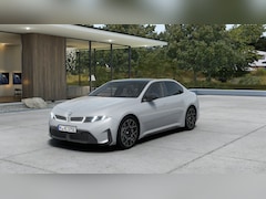 BMW i3 - 40 xDrive M Sport / Panoramadak / M Sportstoelen / Adaptieve LED / Parking Assistant Plus