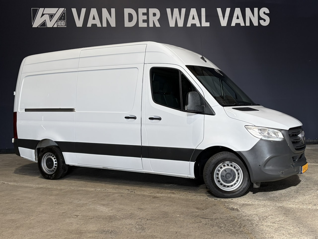 Mercedes-Benz Sprinter - 317 CDI 170pk L2H2 Euro6 Airco | Camera | Navigatie | Cruisecontrol | Apple Carplay Androi - AutoWereld.nl