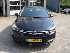 Opel Astra - 1.0 Business+ met leren bekleding en apple carplay/android radio