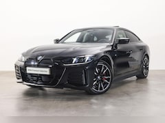 BMW i4 - M60 / Trekhaak / Schuif-kanteldak / M Sportstoelen / Comfort Access / Harman Kardon / Adap