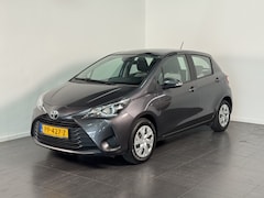 Toyota Yaris - 1.5 VVT-i Aspiration | Trekhaak | All Seasons | Cruise Control | Navigatie |